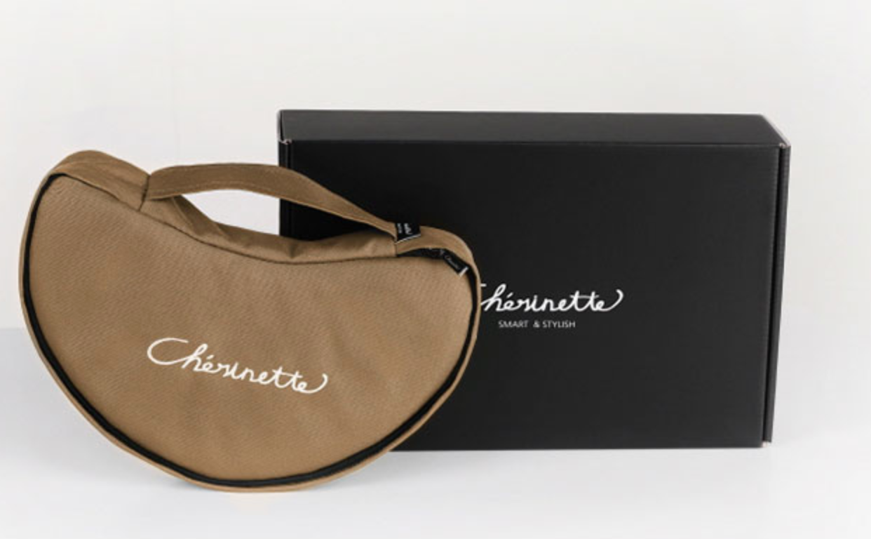 かさばらないたためるヒップシート 【ウィングシート】