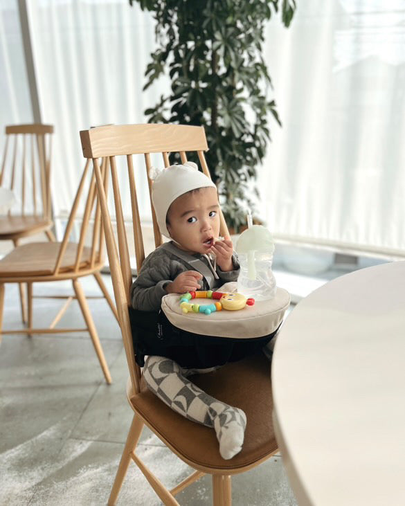 かさばらないたためるヒップシート 【ウィングシート】