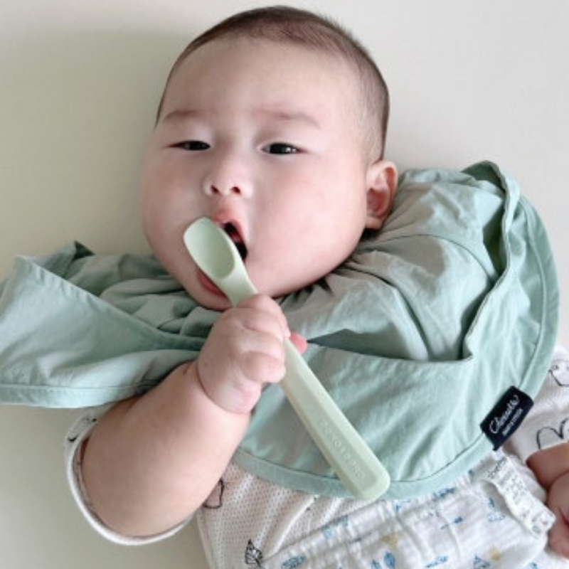 大判防水スタイ ポケット付きお食事エプロン