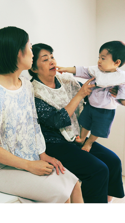 ママスタイ ママの服を守る！よだれから洋服を守る おしゃれも育児も両立できるママスタイ