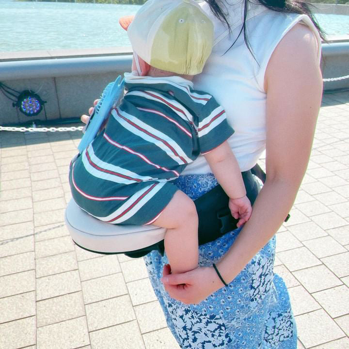 嵩張らないヒップシート たためるヒップシートウィングシート