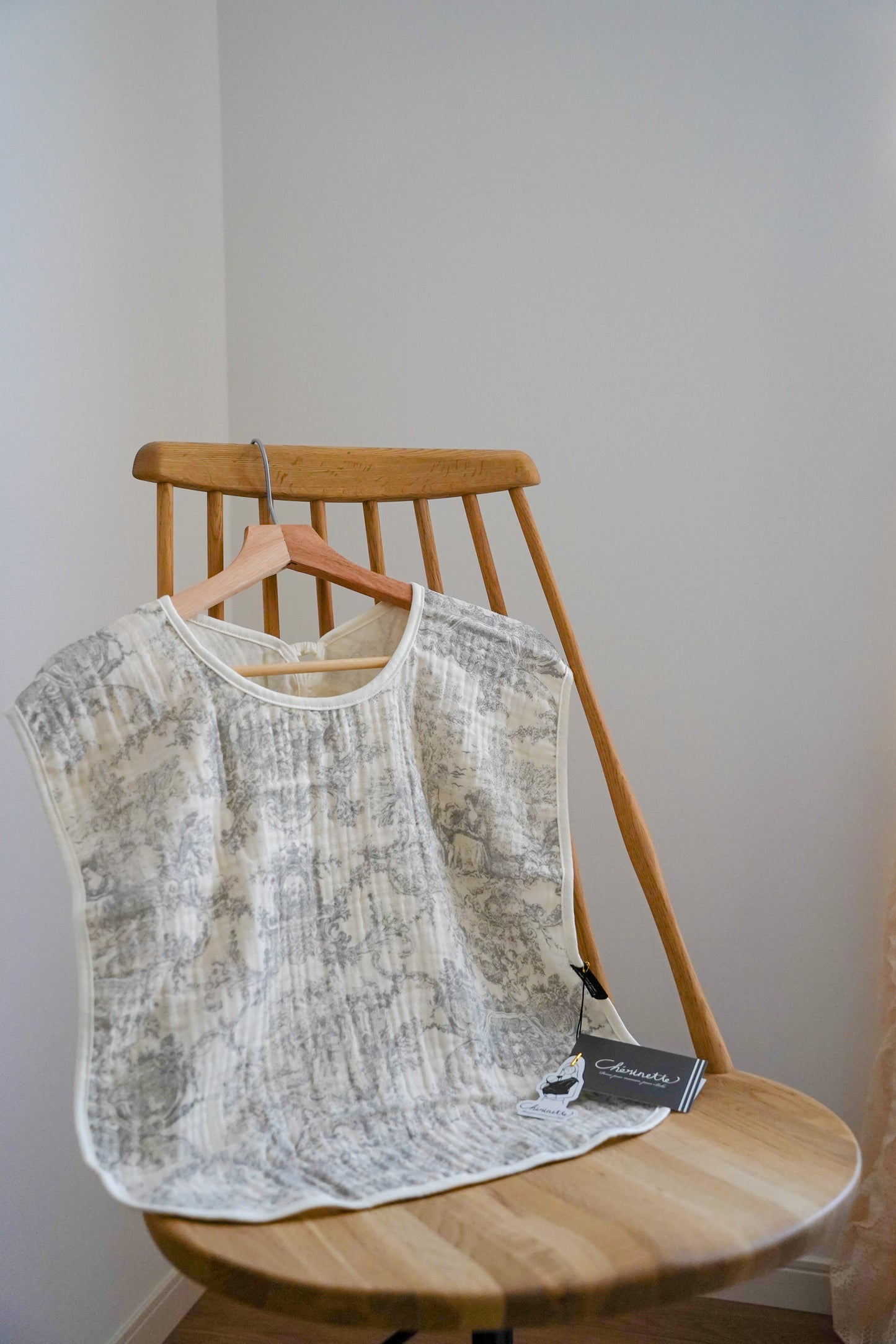 ママスタイ ママの服を守る！よだれから洋服を守る おしゃれも育児も両立できるママスタイ