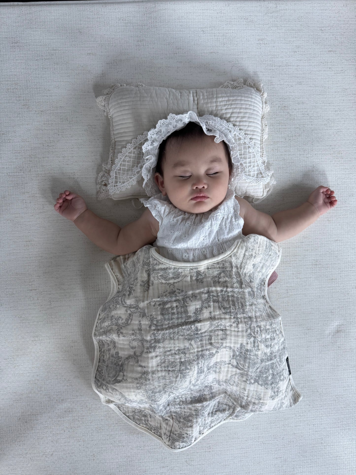 ママスタイ ママの服を守る！よだれから洋服を守る おしゃれも育児も両立できるママスタイ