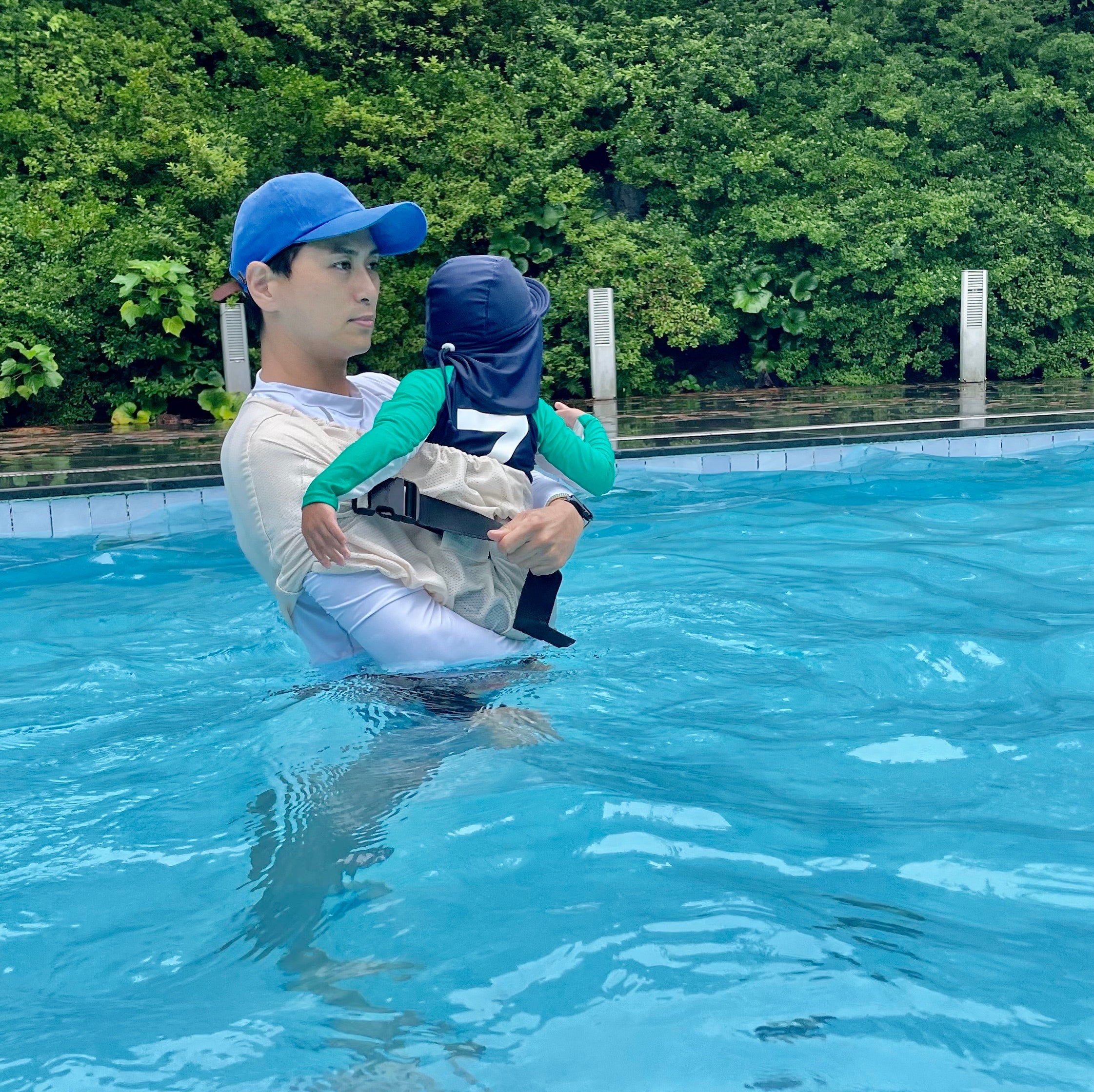 ハンモックのように赤ちゃんの抱っこができるちょい抱き「ポケットスリングメッシュ」